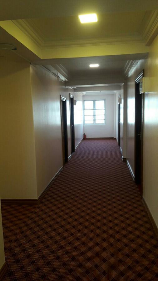 Venus Star Hotel ヤンゴン エクステリア 写真